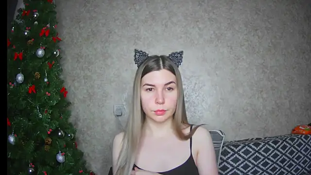 Snapshot of ElllaNuar chatting on 01-30-25, 08:11 ElllaNuar online show from 01-30-25, 08:11