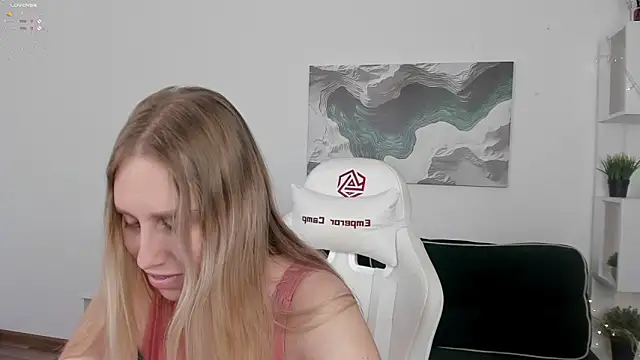 miissblonde online show from 03-09-25, 06:06