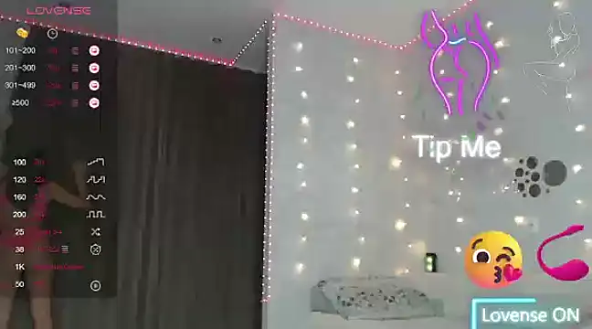 Snapshot of SuchAngel_ chatting on 01-20-25, 01:39 SuchAngel online show from 01-20-25, 01:39