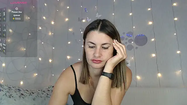 Snapshot of SuchAngel_ chatting on 09-11-25, 02:44 SuchAngel online show from 09-11-25, 02:44