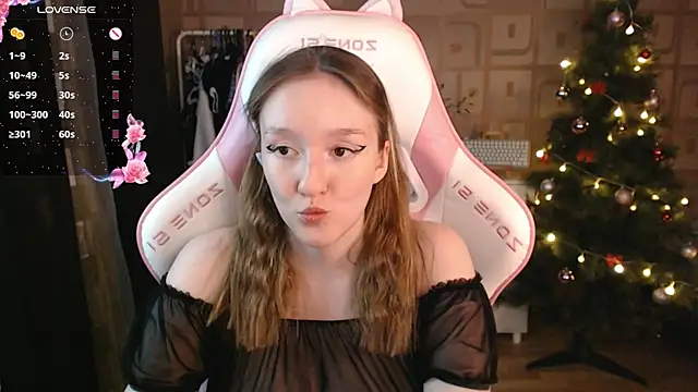 MoonlishSiren online show from 12-17-24, 07:37