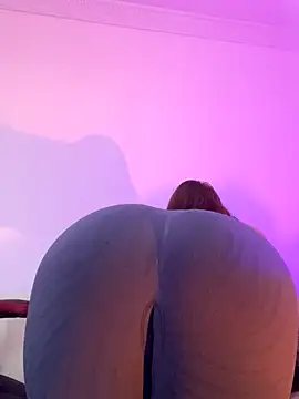 ValenGray online show from 11-06-25, 12:50