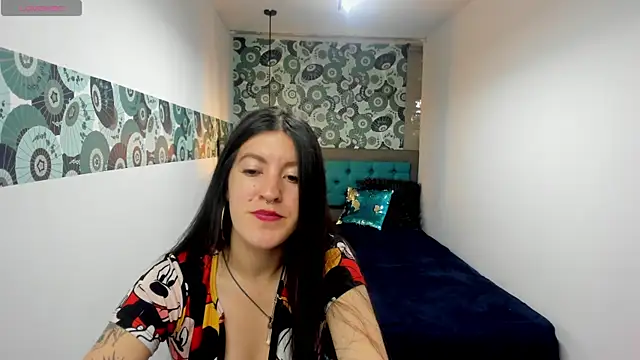 LiaCooper  online show from 01-23-25, 12:30