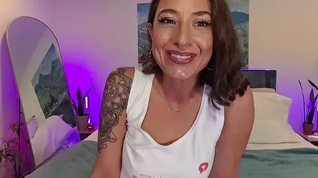 Snapshot of OutdoorXventure chatting on 01-06-26, 04:05 OutdoorXventure online show from 01-06-26, 04:05