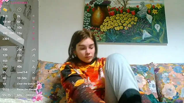 Sophie Bell online show from 01-04-25, 07:23