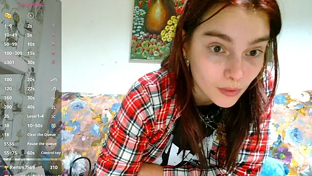 Sophie Bell online show from 02-06-25, 06:46