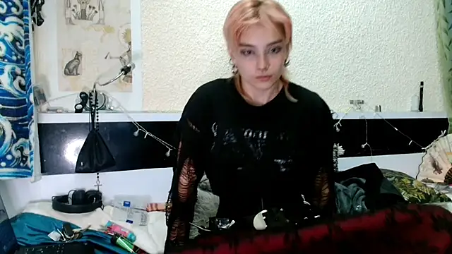 Sophie Bell online show from 06-07-26, 10:24