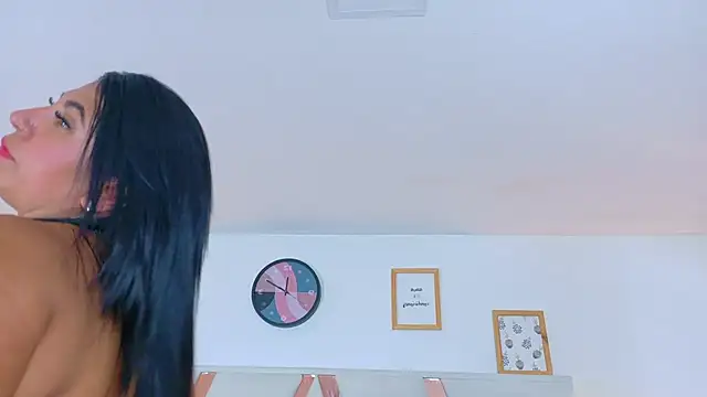 KendalMilleer online show from 02-04-25, 10:00