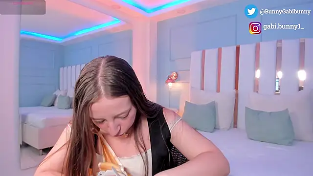 Snapshot of gabi_bunny chatting on 03-10-26, 05:51 gabi bunny online show from 03-10-26, 05:51