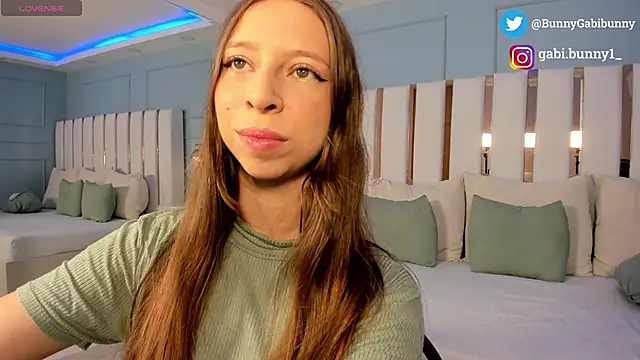 gabi bunny online show from 06-11-26, 05:11