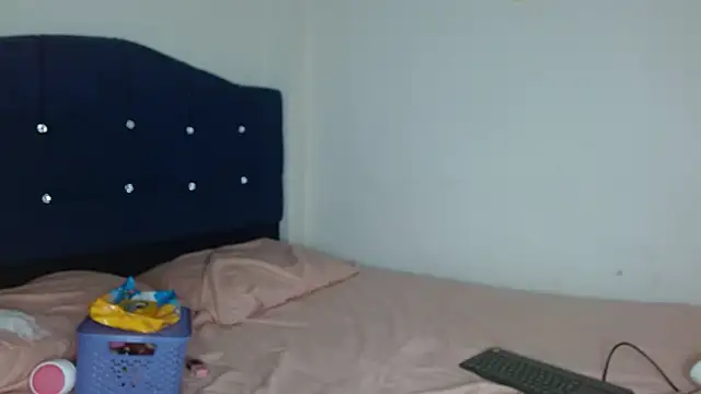 Snapshot of SophiaMeyerst chatting on 12-09-24, 03:33 SophiaMeyerst online show from 12-09-24, 03:33