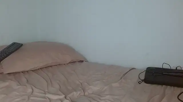 Snapshot of SophiaMeyerst chatting on 02-11-25, 05:18 SophiaMeyerst online show from 02-11-25, 05:18