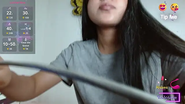 Snapshot of SophiaMeyerst chatting on 02-25-26, 02:59 SophiaMeyerst online show from 02-25-26, 02:59