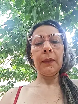 Snapshot of Mia-funny20 chatting on 06-22-26, 04:04 Mia-funny20 online show from 06-22-26, 04:04