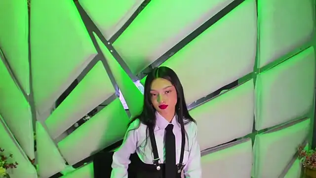 Snapshot of Aurora_18 chatting on 11-28-25, 02:42 Aurora 18 online show from 11-28-25, 02:42