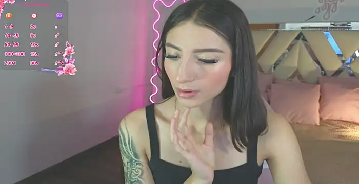 Snapshot of meggan_tay chatting on 01-22-25, 03:31 meggan tay online show from 01-22-25, 03:31