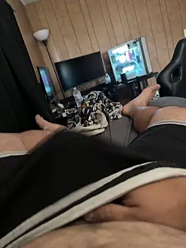 Snapshot of Jayare95 chatting on 11-29-25, 06:55 Jayare95 online show from 11-29-25, 06:55