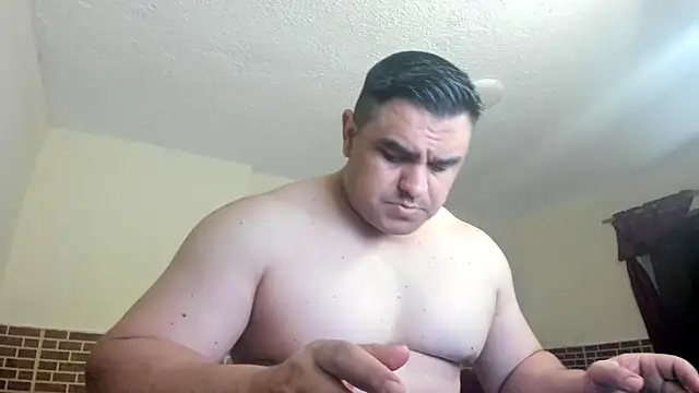 Snapshot of ApholoVV chatting on 09-16-25, 01:01 ApholoVV online show from 09-16-25, 01:01