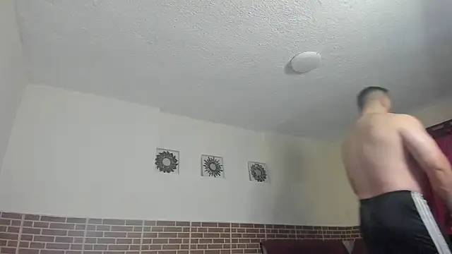 Snapshot of ApholoVV chatting on 10-19-25, 09:26 ApholoVV online show from 10-19-25, 09:26