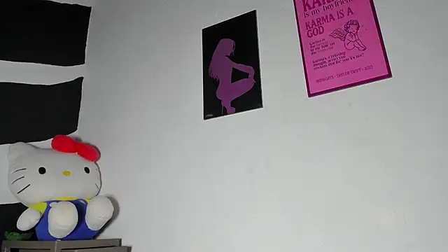 Lilith Zen online show from 11-16-25, 01:33