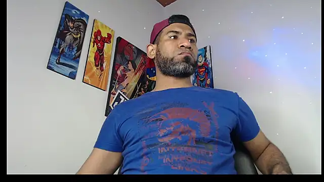 Snapshot of Enriblack92 chatting on 02-13-25, 12:02 Enriblack92 online show from 02-13-25, 12:02