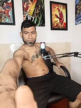 Snapshot of Enriblack92 chatting on 11-05-25, 04:34 Enriblack92 online show from 11-05-25, 04:34