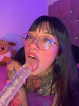 Snapshot of Akari1_Mischief chatting on 03-15-25, 08:26 Akari1 Mischief online show from 03-15-25, 08:26