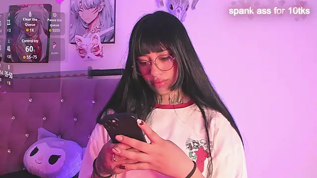 Snapshot of Akari1_Mischief chatting on 03-21-25, 04:49 Akari1 Mischief online show from 03-21-25, 04:49