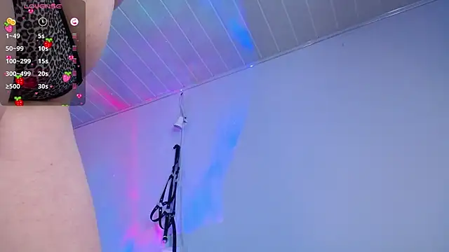 Layna cold online show from 03-19-25, 03:40