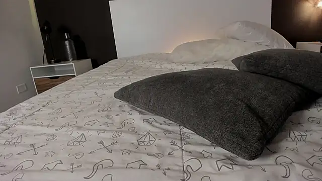 VioletPaket online show from 02-13-25, 09:27