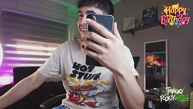 Snapshot of thiago_rockwelll chatting on 09-25-25, 10:24 thiago rockwelll online show from 09-25-25, 10:24