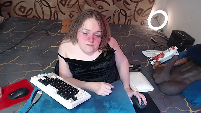 MiniNatalie online show from 03-09-25, 06:06