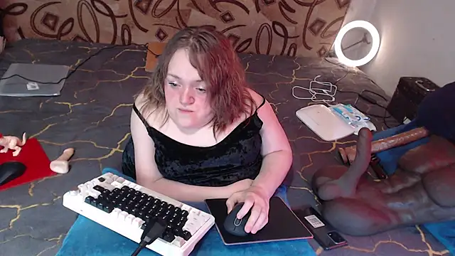 MiniNatalie online show from 03-10-25, 08:26