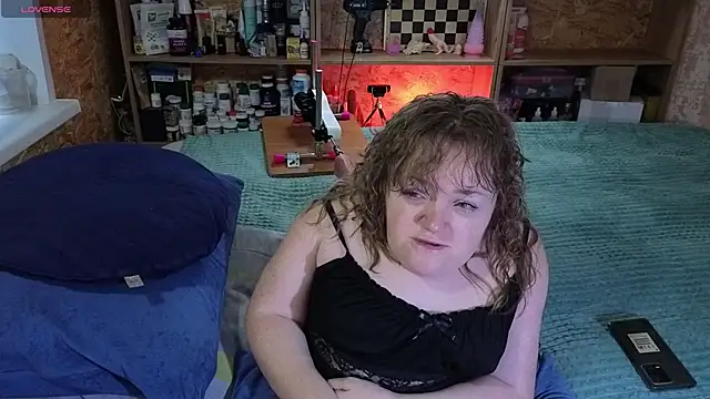 MiniNatalie online show from 11-08-25, 02:01