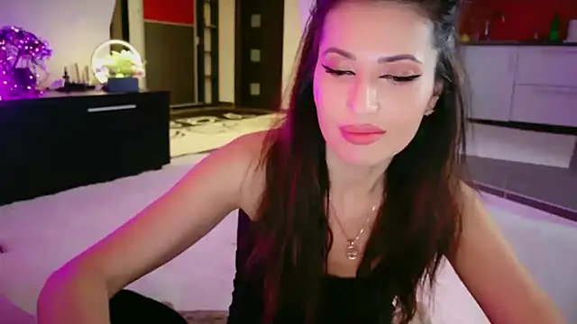 Snapshot of MissSmiley26 chatting on 02-12-26, 10:05 MissSmiley26 online show from 02-12-26, 10:05