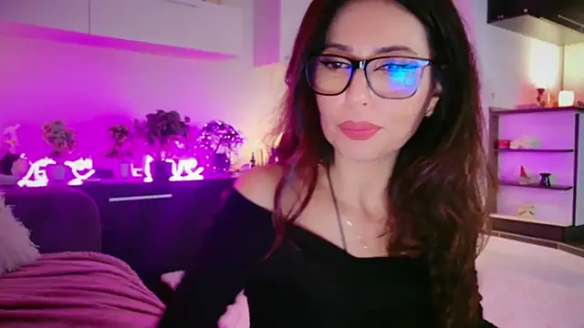 Snapshot of MissSmiley26 chatting on 03-06-26, 10:06 MissSmiley26 online show from 03-06-26, 10:06