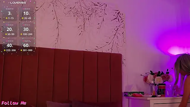 PinkySparks online show from 03-18-26, 05:49