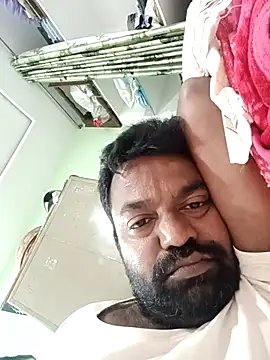 Snapshot of PVNRAO0831 chatting on 10-07-25, 05:04 PVNRAO0831 online show from 10-07-25, 05:04