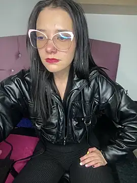 Snapshot of Isabella_21x chatting on 03-18-25, 04:48 Isabella 21x online show from 03-18-25, 04:48