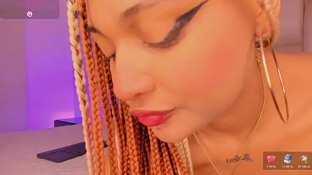  CurlyGirl  online show from 11-27-25, 07:49