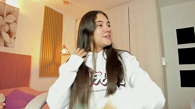 mia nevaeh online show from 02-27-25, 09:04