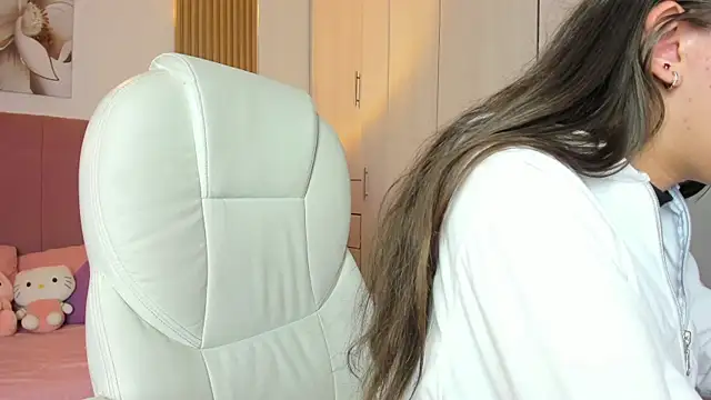 mia nevaeh online show from 03-07-25, 09:06