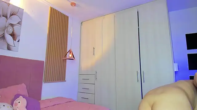 mia nevaeh online show from 09-17-25, 09:16