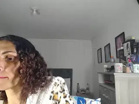 Snapshot of Corina_hot chatting on 12-27-24, 04:47 Corina hot online show from 12-27-24, 04:47