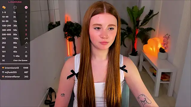 Freckle Diyana online show from 03-22-25, 04:14