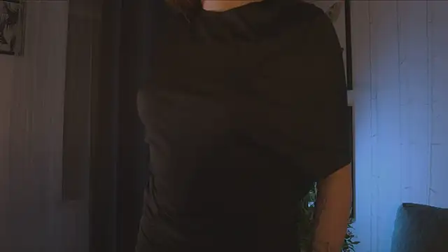 Freckle Diyana online show from 10-01-25, 10:16