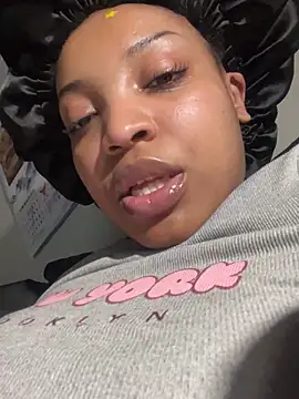 Snapshot of KimiAqua chatting on 03-23-25, 12:47 KimiAqua online show from 03-23-25, 12:47