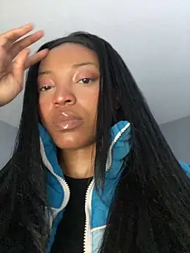 Snapshot of KimiAqua chatting on 12-22-25, 12:35 KimiAqua online show from 12-22-25, 12:35