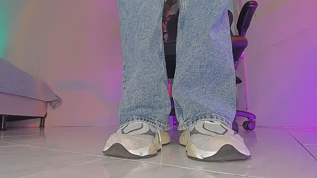 charlotte  grey online show from 09-13-25, 07:46