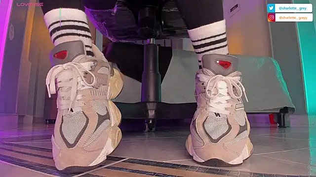 charlotte  grey online show from 09-28-25, 11:26